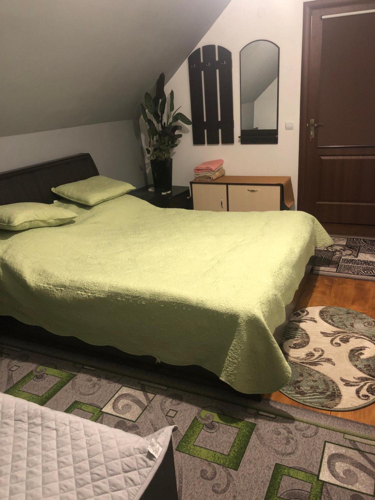 Біля Комори Pilipets Exterior photo